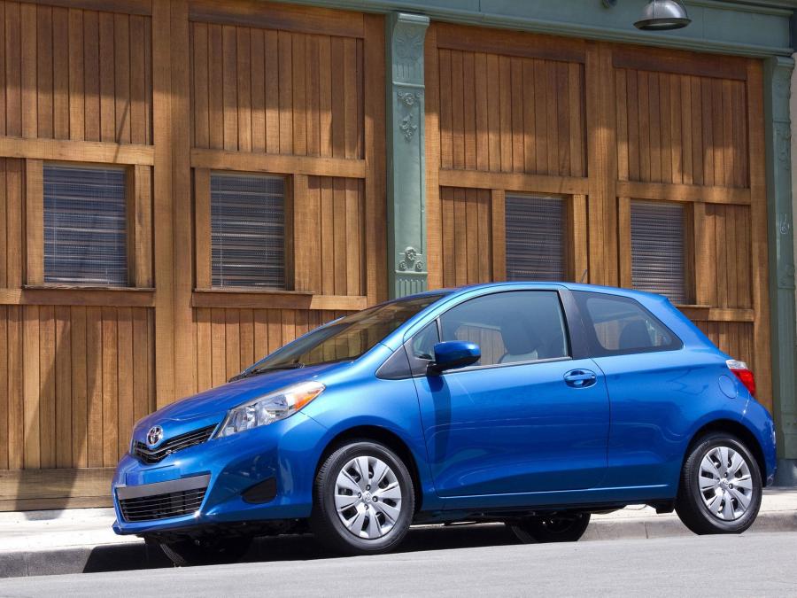 Toyota Yaris LE 3-Door (US) '2011